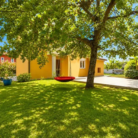 Villa Villa Dana Porec - Luxury Oasis With Pool & Whirlpool, 6 Min To The Sea Poreč
